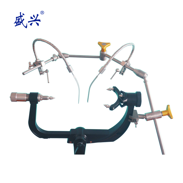 多關節(jié)臂牽開系統(tǒng)